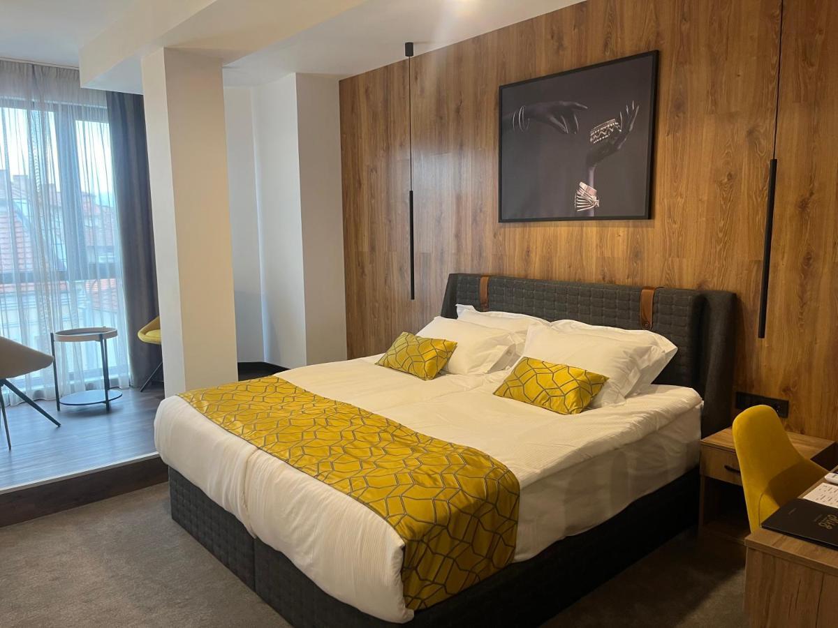 Hotel Niks セヴリエヴォ エクステリア 写真